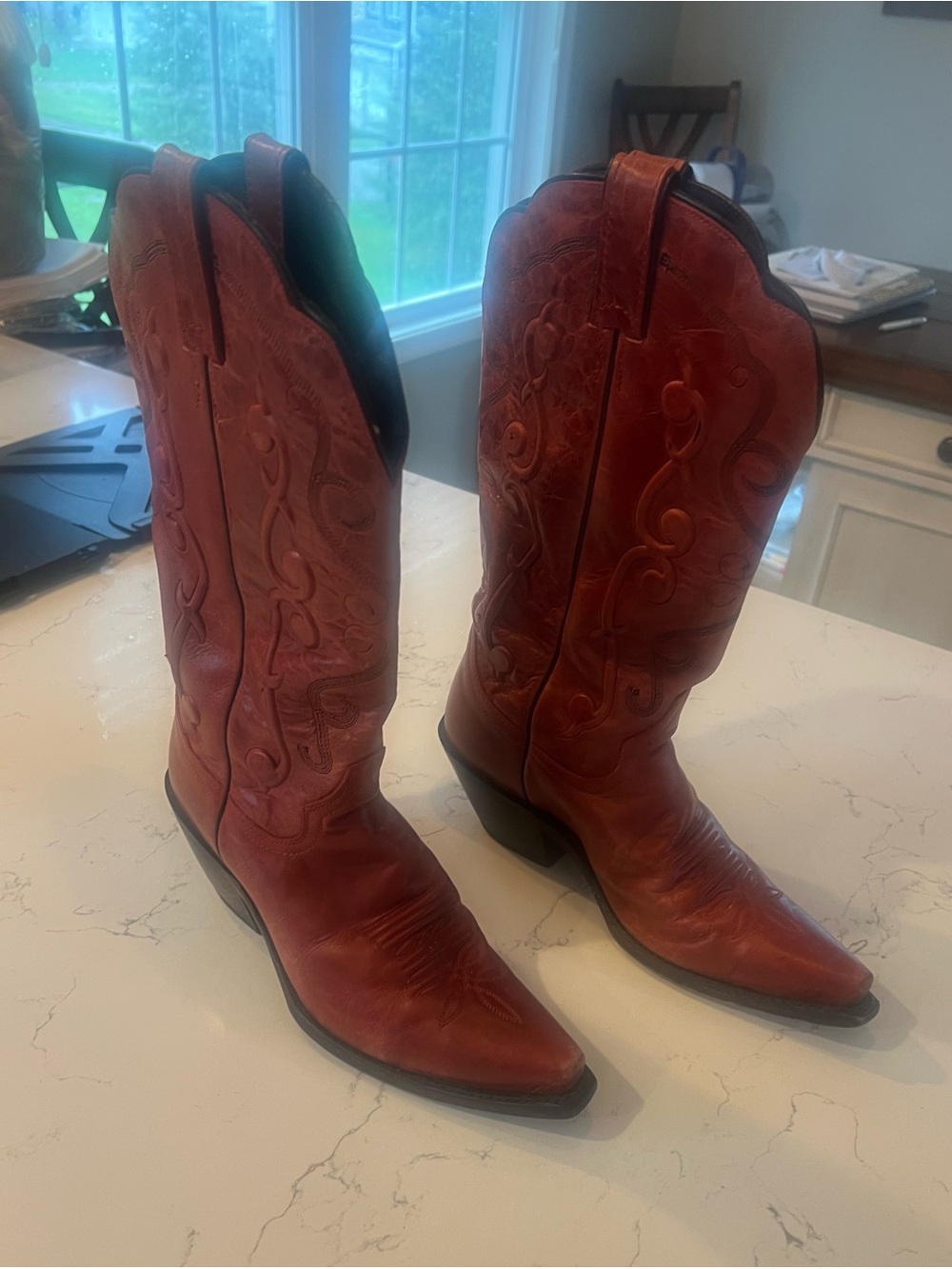 Justin Boots Women's Red Leather Cowboy Boot—8.5 - Picture 6 of 7